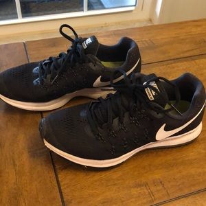 Nike Zoom Pegasus 33 size 7 1/2